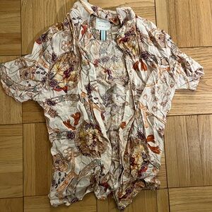 White House Black Market Floral Kimono